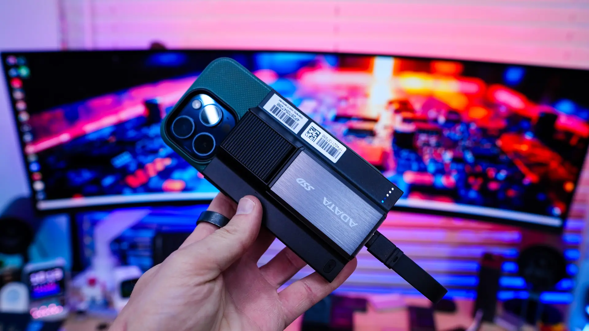 ADATA SR800 Manyetik Power Bank SSD İncelemesi